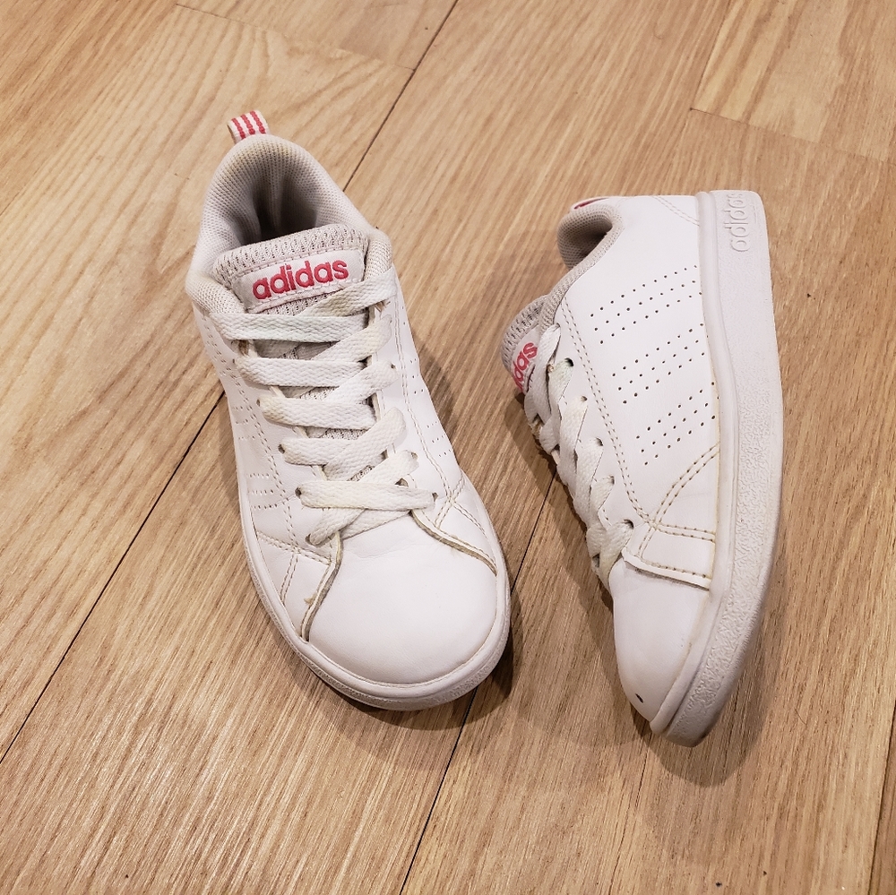 Boy's Toddler Adidas. White, Red. Size 11.5